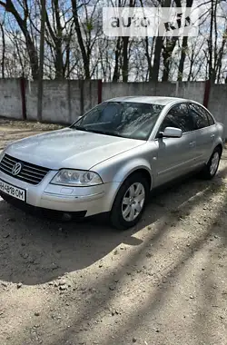 Volkswagen Passat 2003 - пробег 250 тыс. км