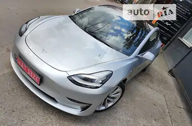 Tesla Model 3  2018 - пробіг 83 тис. км