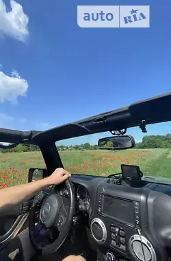 Jeep Wrangler 2015 - пробег 160 тыс. км