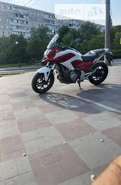 Honda NC 700X 2013 - пробег 18 тыс. км