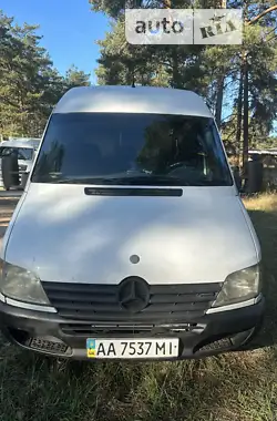 Mercedes-Benz Sprinter 2000 - пробег 618 тыс. км