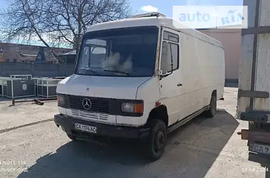 Mercedes-Benz T2 1996 - пробег 220 тыс. км