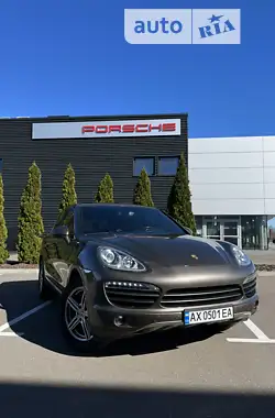 Porsche Cayenne 2013 - пробег 155 тыс. км