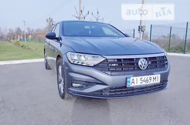 Volkswagen Jetta 2018 - пробег 93 тыс. км