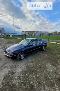 BMW 5 Series  1996 - пробіг 335 тис. км