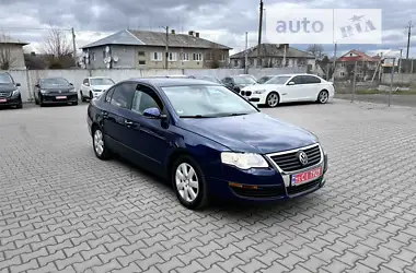 Volkswagen Passat 2005 - пробіг 195 тис. км