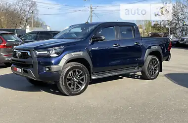 Toyota Hilux 2022 - пробег 26 тыс. км