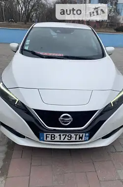 Nissan Leaf 2018 - пробег 45 тыс. км