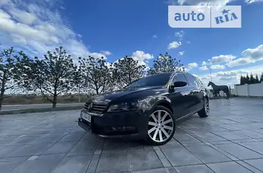 Volkswagen Passat 2011 - пробіг 193 тис. км