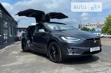 Tesla Model X 2016 - пробіг 177 тис. км