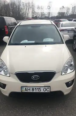 Kia Carens 2.0i 2011 - пробіг 120 тис. км