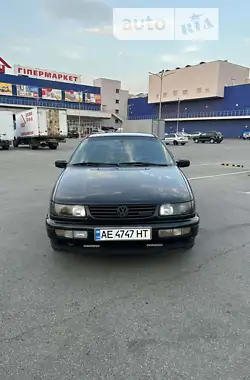 Volkswagen Passat 1996 - пробег 406 тыс. км