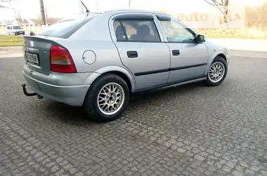 Opel Astra 2000 - пробег 300 тыс. км