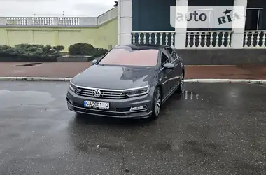 Volkswagen Passat 2016 - пробіг 212 тис. км