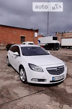 Opel Insignia  2011 - пробіг 271 тис. км