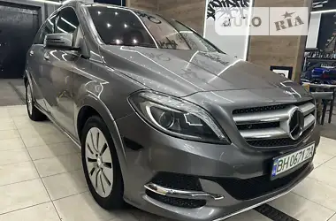 Mercedes-Benz B-Class 2015 - пробіг 77 тис. км