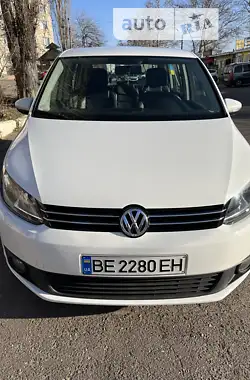 Volkswagen Touran 2015 - пробег 255 тыс. км