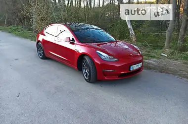 Tesla Model 3  2019 - пробіг 98 тис. км