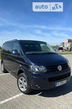 Volkswagen Caravelle 2010 - пробіг 260 тис. км