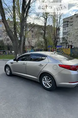 Kia Optima 2013 - пробіг 250 тис. км