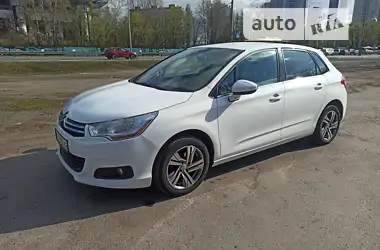 Citroen C4 2012 - пробег 273 тыс. км