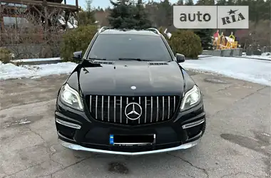 Mercedes-Benz GL-Class 2013 - пробіг 260 тис. км