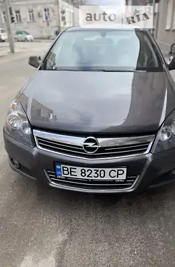 Opel Astra 2011 - пробіг 330 тис. км