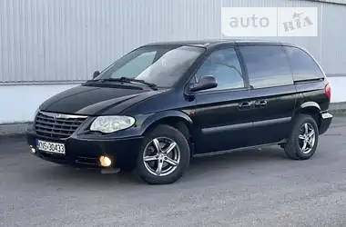 Chrysler Voyager 2006 - пробег 329 тыс. км