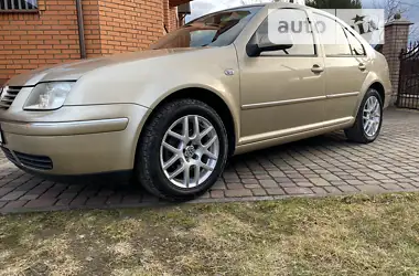 Volkswagen Bora 2002 - пробег 236 тыс. км