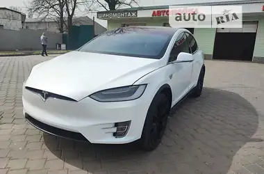 Tesla Model X  2019 - пробег 42 тыс. км