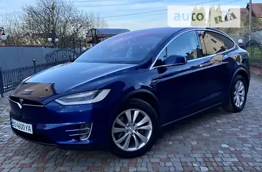 Tesla Model X 2017 - пробіг 85 тис. км