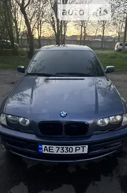 BMW 3 Series  2000 - пробіг 411 тис. км