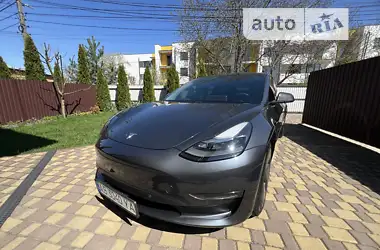 Tesla Model 3  2021 - пробіг 34 тис. км