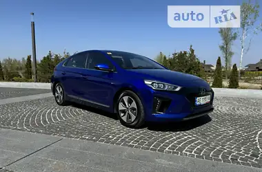 Hyundai Ioniq 2019 - пробіг 105 тис. км