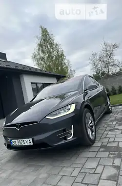Tesla Model X 2020 - пробіг 50 тис. км