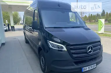 Mercedes-Benz Sprinter 2021 - пробег 205 тыс. км