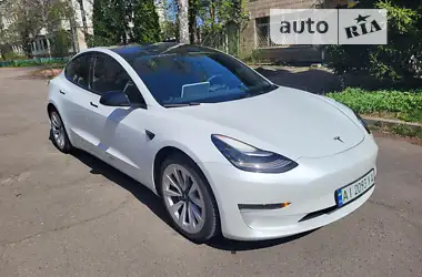 Tesla Model 3  2022 - пробіг 90 тис. км