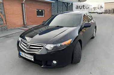 Honda Accord 2008 - пробег 255 тыс. км