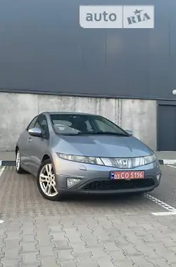 Honda Civic 2009 - пробег 230 тыс. км