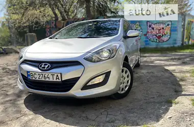 Hyundai i30 2012 - пробіг 243 тис. км