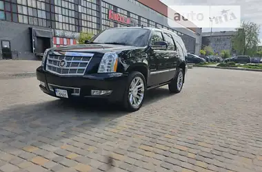 Cadillac Escalade PLATINUM 2012 - пробег 195 тыс. км