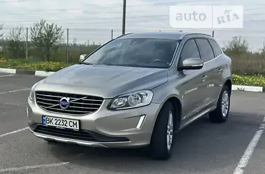 Volvo XC60 2015 - пробег 170 тыс. км