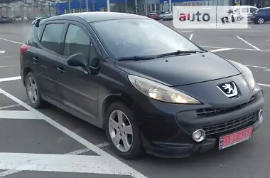 Peugeot 207 2008 - пробег 200 тыс. км