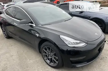 Tesla Model 3 2019 - пробег 84 тыс. км