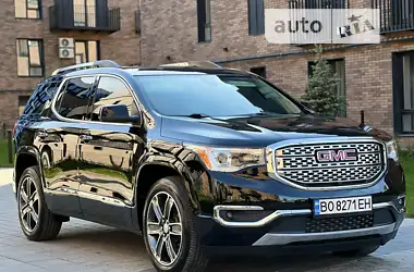 GMC Acadia 2016 - пробег 139 тыс. км