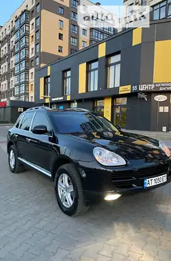 Porsche Cayenne 2004 - пробіг 210 тис. км