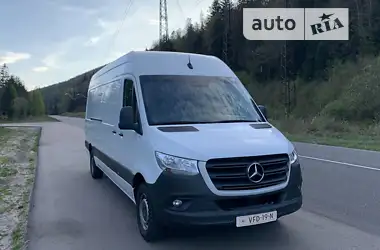 Mercedes-Benz Sprinter 2020 - пробег 330 тыс. км