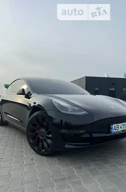 Tesla Model 3  2022 - пробіг 43 тис. км
