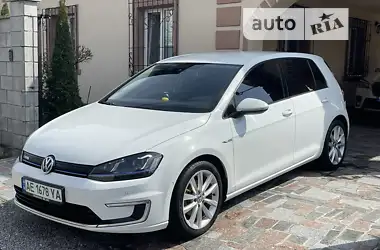 Volkswagen e-Golf 2015 - пробіг 150 тис. км