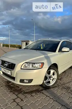 Volvo V50 2011 - пробег 310 тыс. км